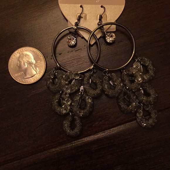 Gorgeous earrings - Picture 2 of 2